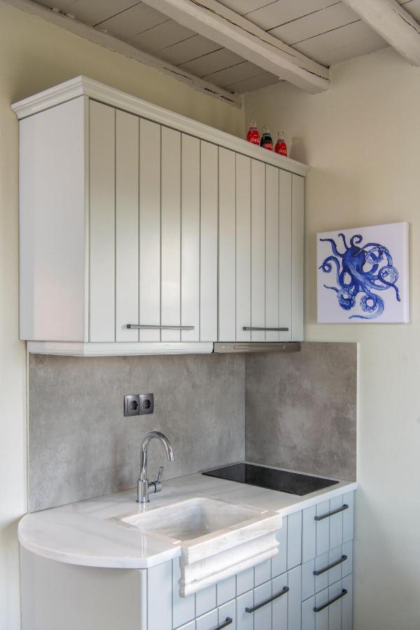 Pure White 1Bd House With Amazing Sea Views In Naousa Экстерьер фото