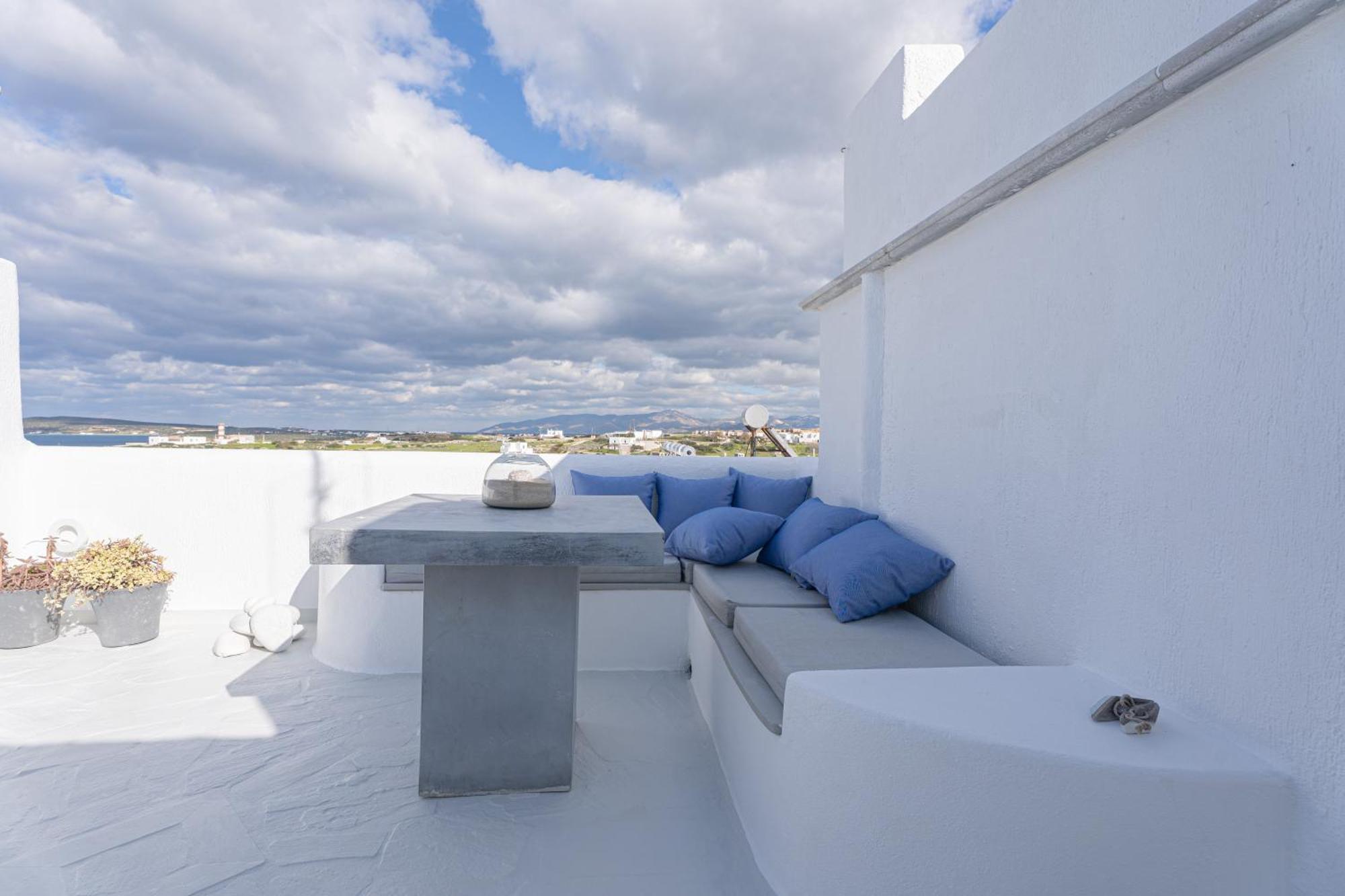 Pure White 1Bd House With Amazing Sea Views In Naousa Экстерьер фото